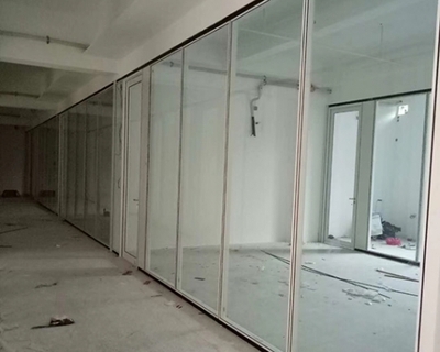 Glass partition wall specifications