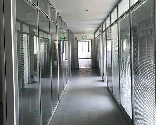 玻璃隔断墙定制